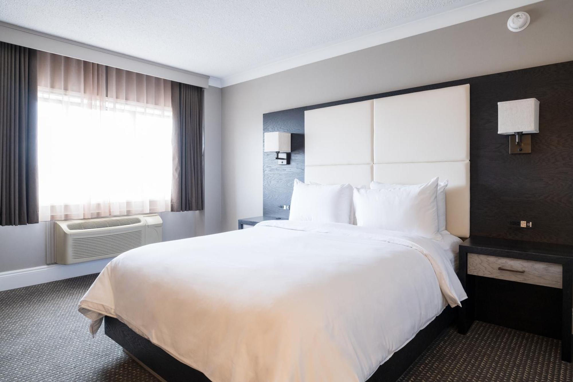 Crowne Plaza Hotel Moncton Downtown By Ihg Dış mekan fotoğraf